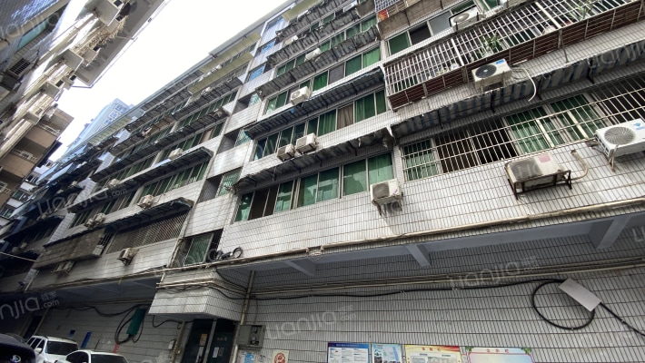 红塔医院宿舍外景图