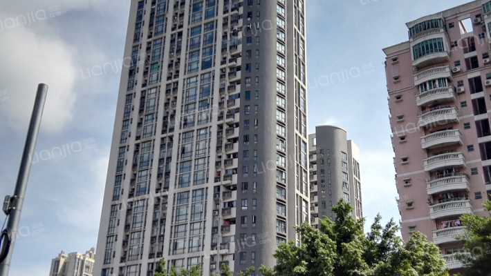 翠拥华庭锋尚外景图