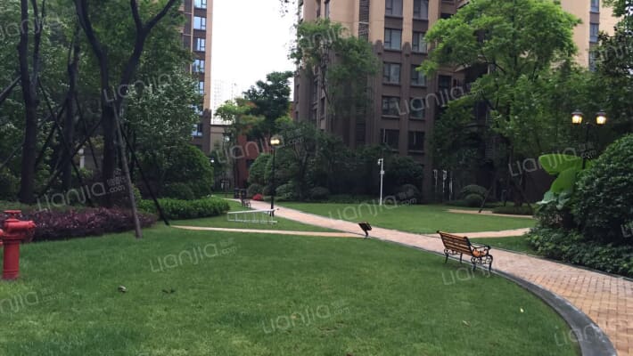 世茂城四期外景图