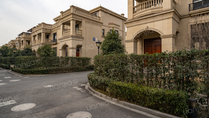 枫丹白露外景图