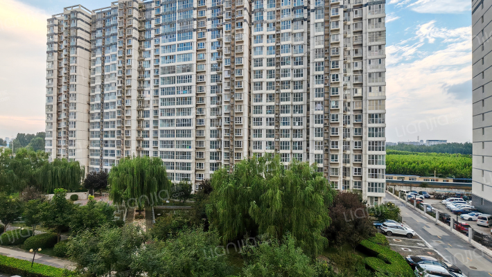 方正英郡小区外景图