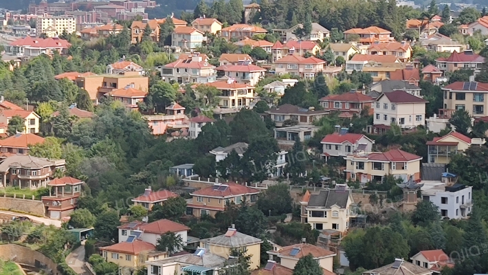 西亚山庄外景图