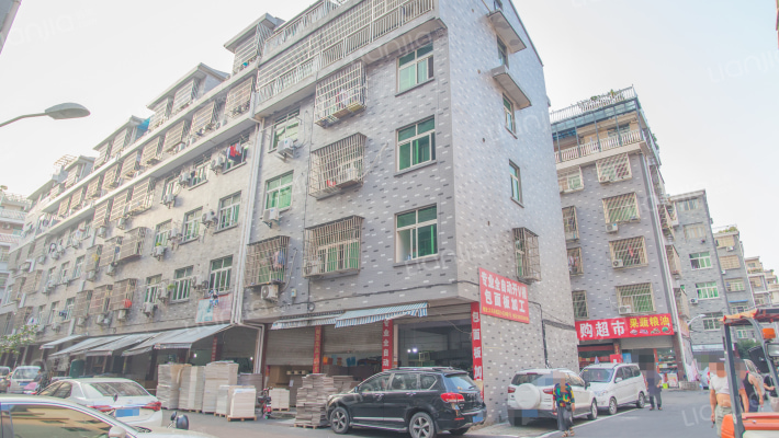 城店小区外景图