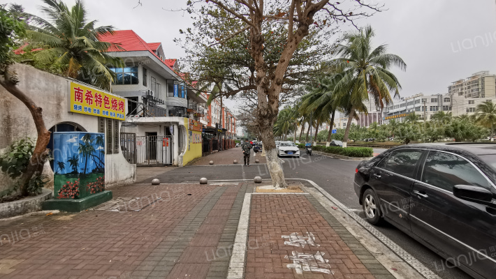 南希别墅外景图