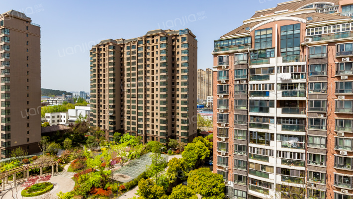 铜电家园外景图