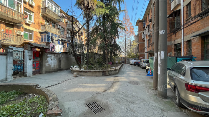 影机宿舍外景图