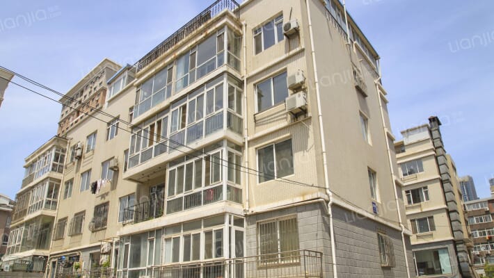 听海新居外景图