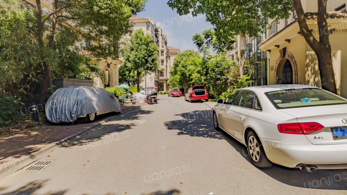 波西塔诺东郡外景图