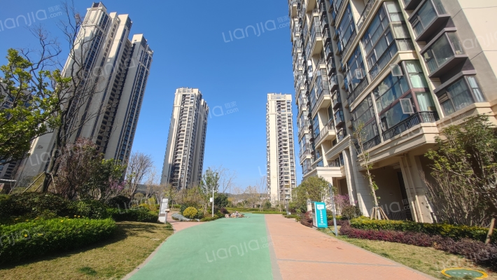 保利阳光城翡丽公园外景图