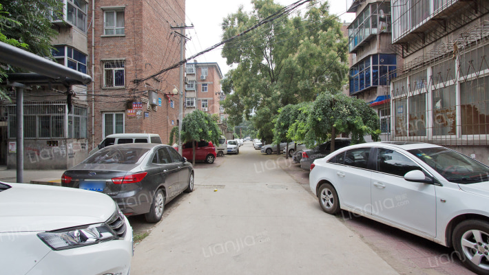 双胜街315号院外景图