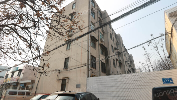 中行家属院外景图