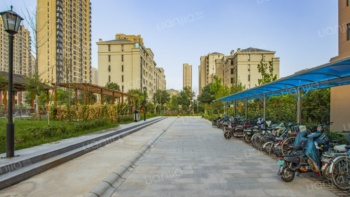 瑞成观邑外景图