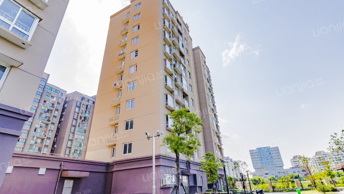 龙兴家园外景图