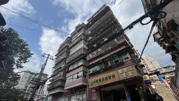 鲤鱼街86号外景图