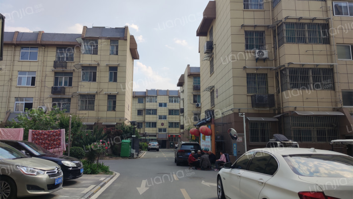 石油公司小区外景图