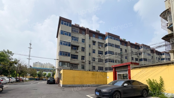 管委会家属院外景图