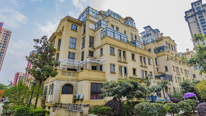 蓝庭印象花园外景图