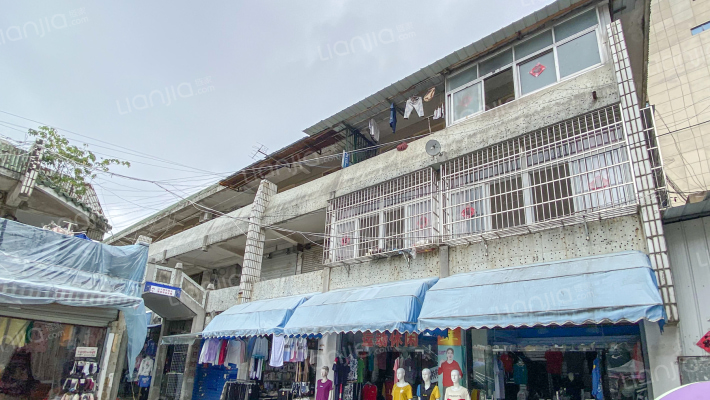 上派镇新华小区外景图