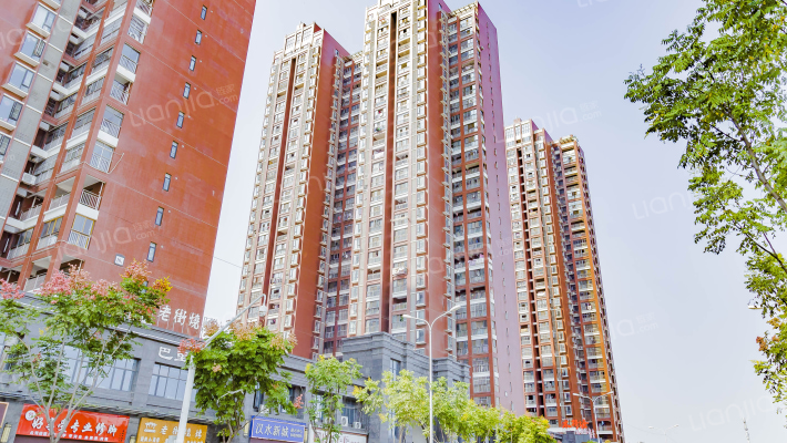 董都华庭外景图