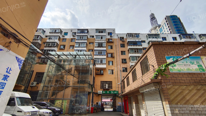 和平新村外景图