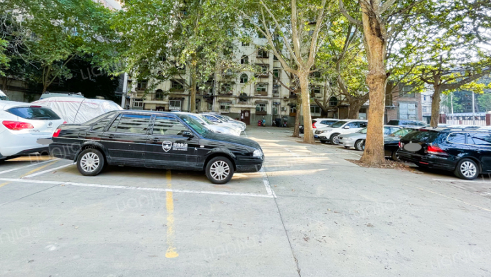 环境监测家属院外景图