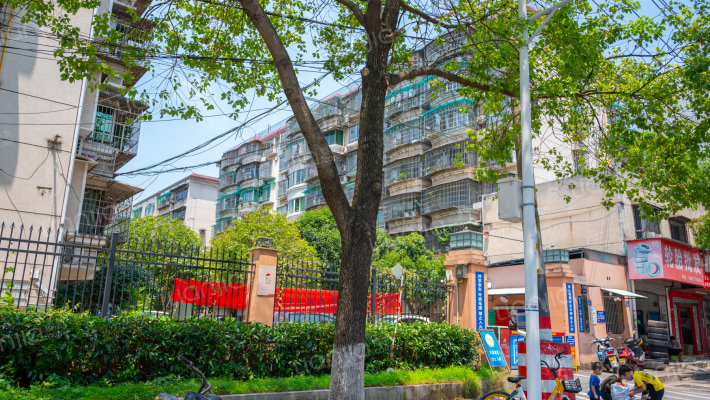 绕城家园外景图