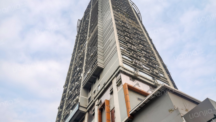 绿都商厦外景图