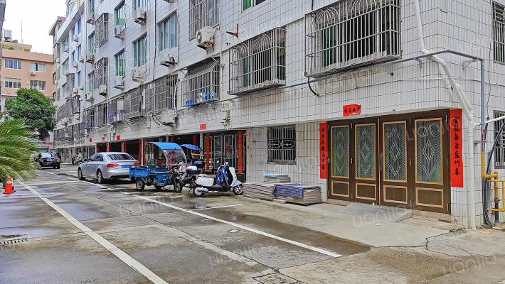 鸣阳小区外景图