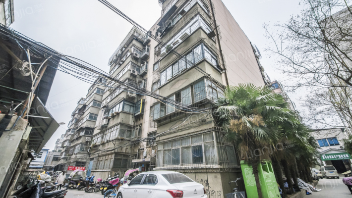 丰产路105号院外景图