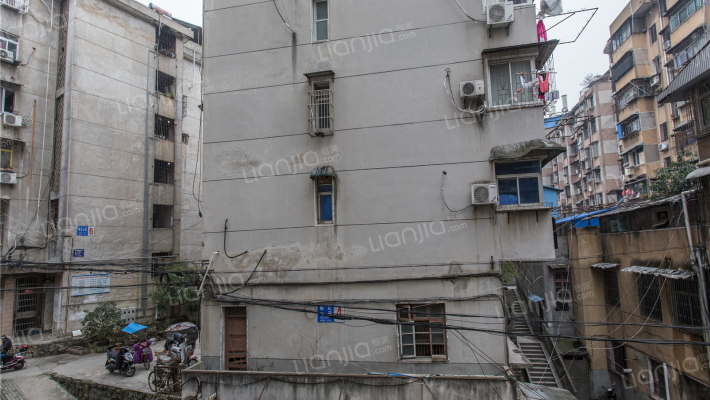 枸杞山巷外景图