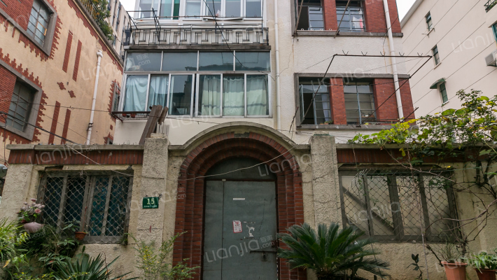 新闸路1730弄外景图