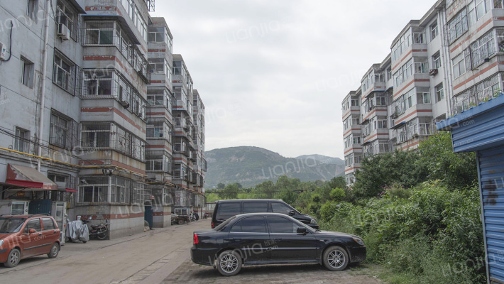 风声河小区外景图