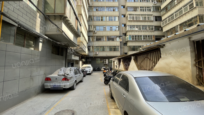 滨河东路689号外景图