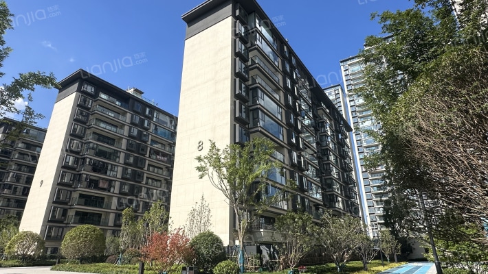 卓越滇池晴翠外景图