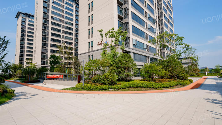 碧桂园荣盛华府外景图