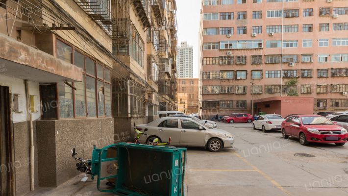 银信小区外景图