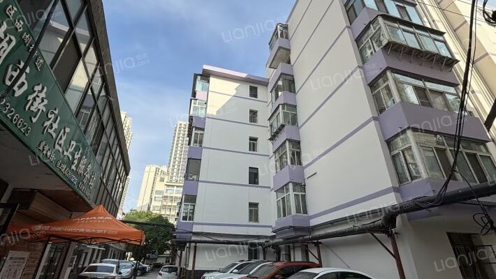 七里河政府家属楼外景图