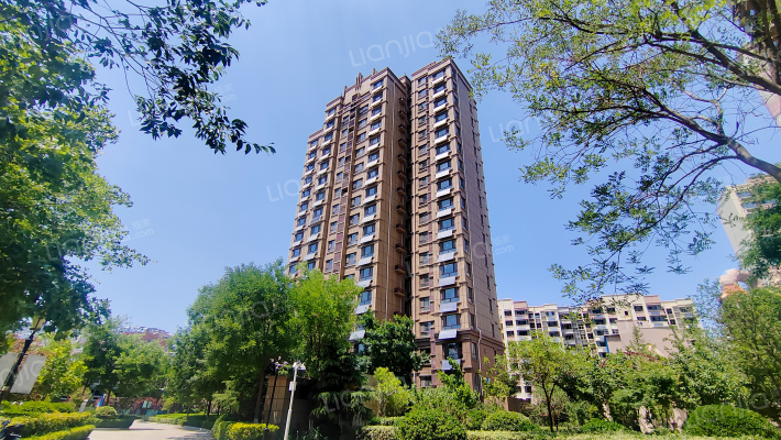 映月紫云城外景图