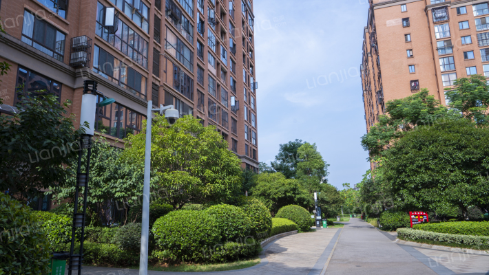 保定鑫远和城房价怎么样鑫远和城房源户型图小区车位交通地址详情分析