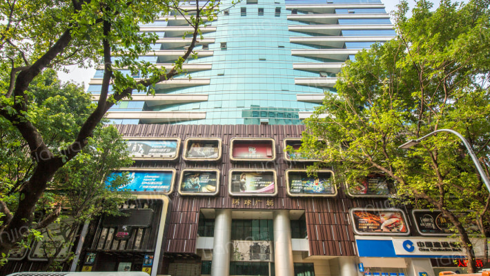 环球广场外景图