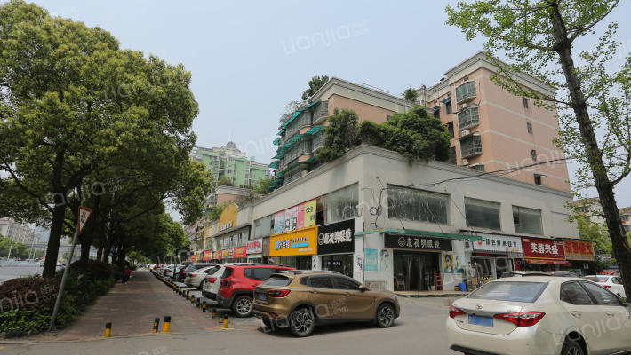 德政园综合楼外景图