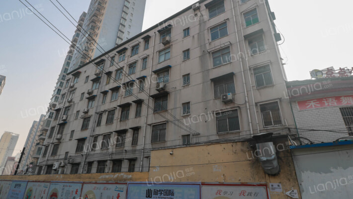 瑞金社区废旧家属院外景图