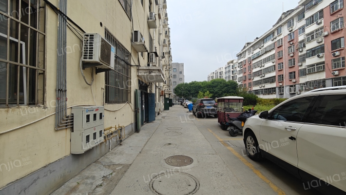 小白峪沿街楼外景图