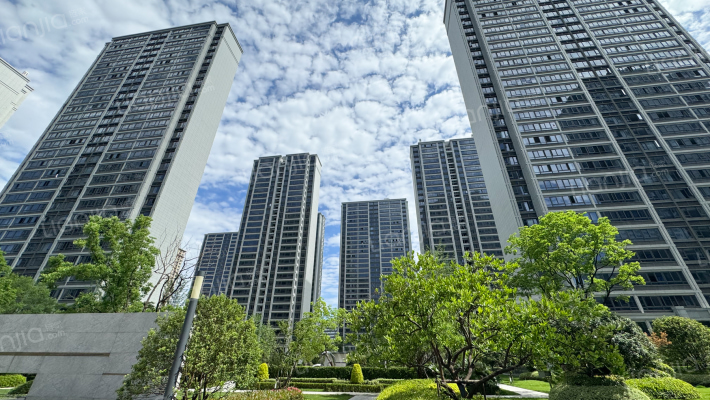 武地融创樾湖湾外景图