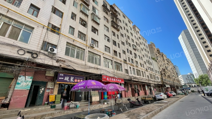 义顺公司家属院外景图