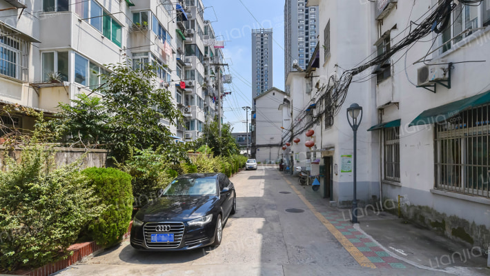 地质测绘院宿舍外景图