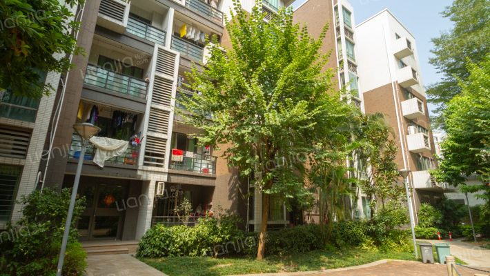 双晖轩小区外景图