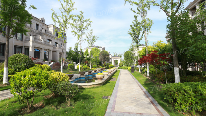 西郊庄园外景图