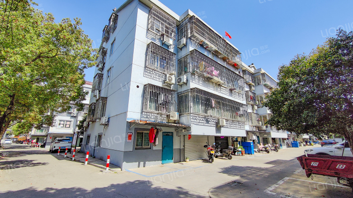 世纪大道2590号外景图