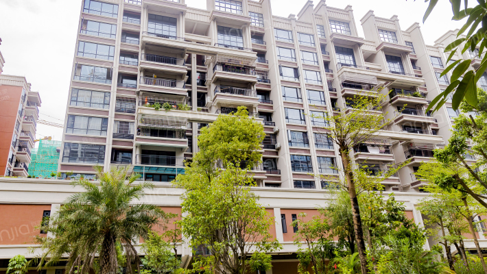 世纪广场外景图